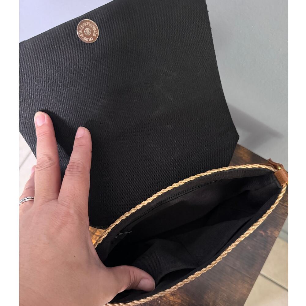 Bohemian Navajo Style Weaving Wicker Crossbody Bag. - Picture 6 of 6